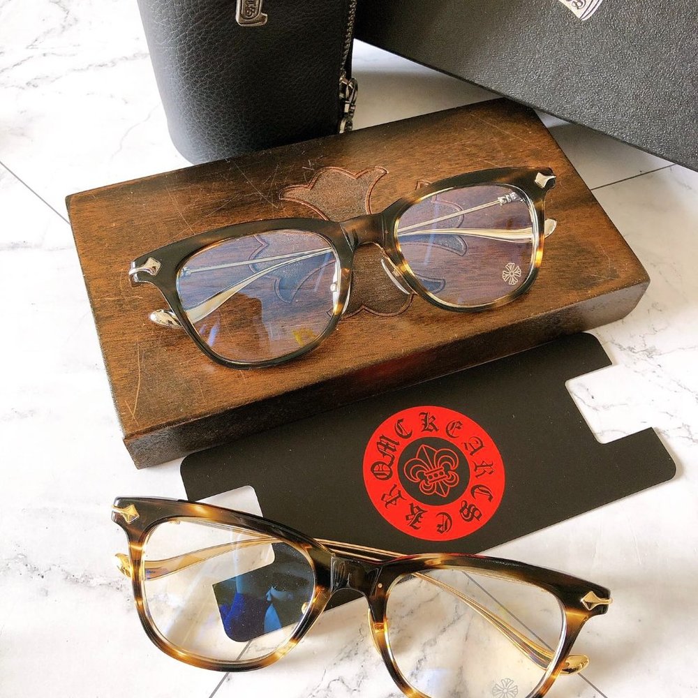 Chrome Hearts fashion eyeglass frame can be matched with the degree of flat gla